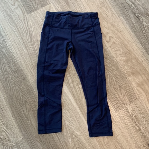 23” Navy Lululemon Fast & Free Legging - Picture 2 of 10